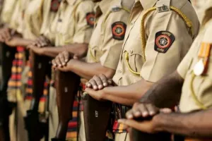 कोरोना की मार से महाराष्ट्र पुलिस बेहाल, 786 पुलिस कर्मी अबतक संक्रमित, सात की मौत, 200 हमले