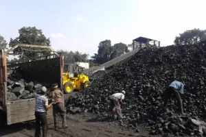 रांची के अखबार : कोल इंडिया जमीन की जगह किश्तों में देगी मुआवजा, इएमआइ पर राहत, अन्य खबरें