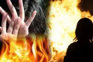 चतरा : फोटो वायरल करने पर युवती ने किया आत्मदाह का प्रयास