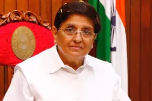 पुड्डुचेरी के उप राज्यपाल पद से हटायी गयीं किरण बेदी, डाॅ तमिलसाई को मिला अतिरिक्त प्रभार