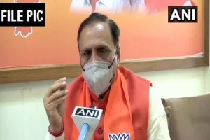 गुजरात के मुख्यमंत्री विजय रूपाणी कोरोना वायरस से हुए संक्रमित, अस्पताल में भर्ती