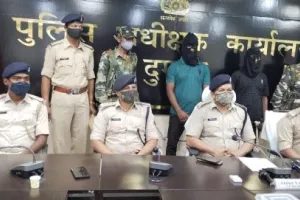 दुमका में कार लूट कांड का पर्दाफाश, दो लुटेरे गिरफ्तार