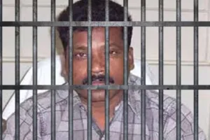 रांची : जेल में बंद पूर्व मंत्री एनोस एक्का को मैगजीन-गोली देने पहुंचा भतीजा हुआ गिरफ्तार