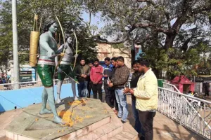 खारसांवा गोलीकांड के शहीदों को आदिवासी युवाओं ने किया याद, आजाद भारत का यह जालियांवाला कांड