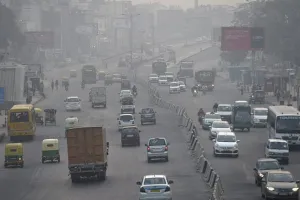 सर्दियों में बारिश के अभाव ने बढ़ाया प्रदूषण स्तर, ठंड बढने के साथ गैसों की परत होगी मोटी