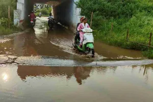 चाईबासा रेलवे अंडरपास में जल जमाव की समस्या से निजात दिलवाया जाए: त्रिशानु राय 