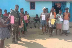 Palamu News: अति उग्रवाद प्रभावित क्षेत्र में मादक पदार्थों के विरुद्ध जागरूकता अभियान का आयोजन 