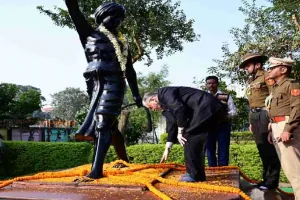 राज्यपाल संतोष गंगवार ने भगवान बिरसा मुंडा को दी श्रद्धांजलि, राज्यवासियों को झारखंड स्थापना दिवस की शुभकामनायें 