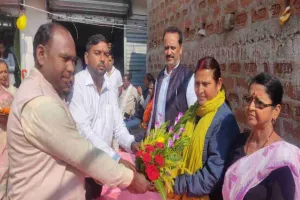 Giridih News: जमुआ विधायक डॉ. मंजू कुमारी ने किया संजीवनी मेडिकल का उद्घाटन