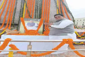 धर्मेंद्र तिवारी ने अटल बिहारी वाजपेयी की 100वीं जयंती पर किया श्रद्धांजलि अर्पित