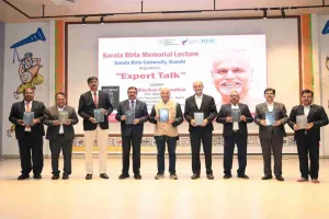 नैक के पूर्व चेयरमैन डॉ. भूषण पटवर्धन की पुस्तक 'जीनोम से ॐ तक' का एसबीयू में भव्य लोकार्पण