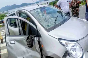 Road Accident: सड़क दुर्घटना में पुलिस जवान की मौत, पत्नी गंभीर रूप से घायल
