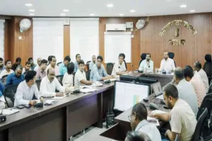 Koderma News: उपायुक्त ने कि विकास योजनाओं की समीक्षा, दिए कई निर्देश  