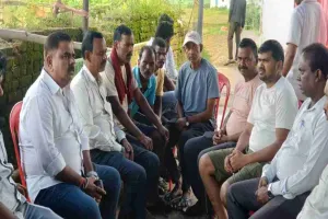 Hazaribagh News: बांका पहुँचे पूर्व सदर विधानसभा प्रत्याशी मुन्ना सिंह, स्व. जय कुमार राम के परिजनों से की मुलाकात