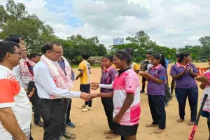 Hazaribagh News: खेल दिवस पर हॉकी टूर्नामेंट का भव्य आयोजन