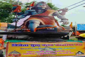 Hazaribag News: 108 किलोमीटर रथ खींचकर सोमवार को भक्त करेंगे बुढ़वा महादेव में जलार्पण