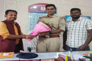 Hazaribagh News: थाना प्रभारी राजदीप कुमार से शिष्टाचार भेंट