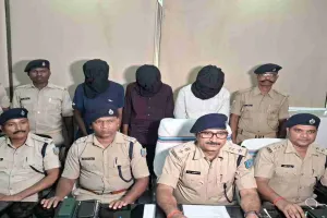 रांची: बेटे ने दोस्तों के साथ मिलकर चुराए मां के गहने, तीनों आरोपी गिरफ्तार