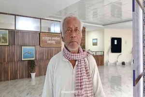 Giridih News: कोर्ट से जमीन की डिग्री होने के बाद भी विपक्ष द्वारा किया जा रहा है निर्माण कार्य, विभागीय कार्यालय के चक्कर लगा रहा है पीड़ित 