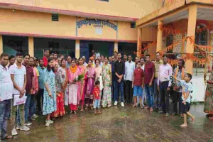 Hazaribagh News: भूतपूर्व प्रमुख गुरुदयाल महतो की नतनी बीडीओ आस्था रानी का ननिहाल में स्वागत