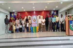 Koderma News: झारखंडियत के प्रतीक दिशोम गुरु शिबू सोरेन को PASWA ने दी श्रद्धांजलि