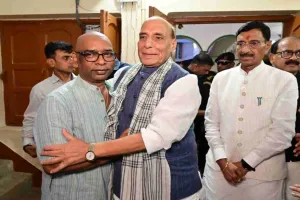 गुरुजी की सरलता और व्यक्तित्व ने मुझे प्रभावित किया: राजनाथ सिंह