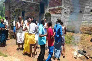 Giridih News: धूम धाम से मनाया गया मां मनसा देवी पूजा, उमड़े श्रद्धालु 