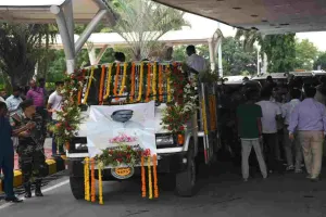 रामदास सोरेन का पार्थिव शरीर पहुंचा रांची, अंतिम संस्कार आज पैतृक गांव में 