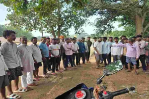 Hazaribagh News: ट्रैक्टर यूनियन ने विष्णुगढ़ पुलिस के खिलाफ खोला मोर्चा