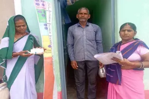 फाइलेरिया उन्मूलन झारखंड: घर-घर जाकर दी जा रही मुफ्त दवाइयां