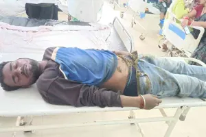 Koderma News: करंट की चपेट में आने से एक युवक की मौत