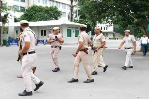 दिल्ली-NCR में गैंगस्टरों पर बड़ी कार्रवाई, 58 ठिकानों पर छापेमारी, हथियार और नकदी बरामद