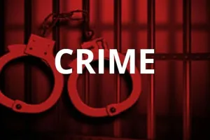 जमशेदपुर में दिनदहाड़े लूट: व्यापारी की आंखों में मिर्च झोंककर लाखों की लूट, फायरिंग से फैली सनसनी