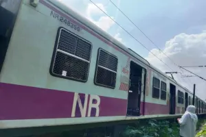 नई दिल्ली–पानीपत ईएमयू में अब तीन लेडीज़ कोच मध्य में, महिला यात्रियों  की सुविधा और सुरक्षा पर जोर