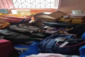  Koderma News: रिटायर्ड बिजली कर्मी के आवास से लाखों की चोरी