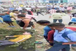 Koderma News: नाली से अज्ञात शव बरामद, जांच पड़ताल में जुटी पुलिस