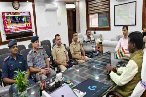 रांची प्रशासन ने दुर्गा पूजा और छठ महापर्व में सुरक्षा व्यवस्था को लेकर की विशेष बैठक