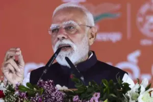 आरएसएस शताब्दी समारोह: पीएम मोदी ने जारी किया डाक टिकट-सिक्का, देखें वीडियो