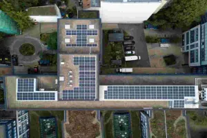 Climate कहानी: एनर्जी सेक्टर में उगा रिन्यूबल का सूरज: ‘सूर्य घर योजना’ से रफ्तार तो बढ़ी, पर राह अभी लंबी है