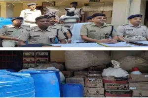 Saraikela News: 14 लाख की नकली अंग्रेजी शराब बरामद, दो गिरफ्तार