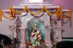 Koderma News: 1967 से सामंता काली मंदिर में हो रही पूजा, जयकारों से गूंजा पूजा स्थल 