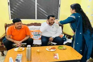 Khunti News: बंग समुदाय ने खूंटी में मनाया भाई दूज का त्योहार