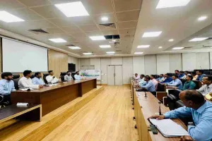 रांची नगर निगम में सुशांत गौरव ने इनफोर्समेंट टीम के साथ की समीक्षा बैठक   