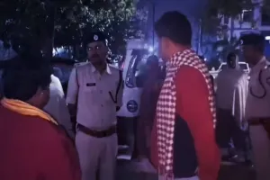 बक्सर में दर्दनाक घटना: मोबाइल फोन न मिलने पर महिला ने जहर खा कर की खुदकुशी, दो बच्चों की भी मौत