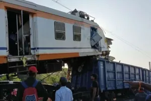 Bilaspur train accident: पैसेंजर ट्रेन और मालगाड़ी की जोरदार टक्कर, 4 की मौत, 24 से अधिक घायल