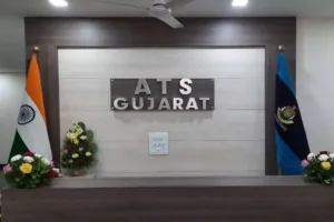 गुजरात के गांधीनगर से आईएसआईएस के 3 संदिग्ध आतंकी गिरफ्तार