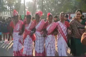 झारखंड उत्सव के दूसरे दिन सिमडेगा में लोकसंस्कृति की रंगीन छटा बिखरी