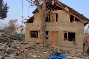 दिल्ली ब्लास्ट के बाद बड़ी कार्रवाई, सुरक्षाबलों ने पुलवामा में आतंकी उमर का उड़ाया घर 