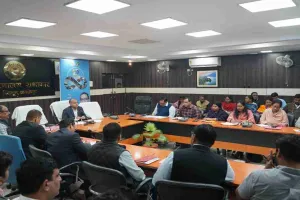 उपायुक्त ने विकास योजनाओं के समयबद्ध क्रियान्वयन के लिए दिए दिशा-निर्देश 