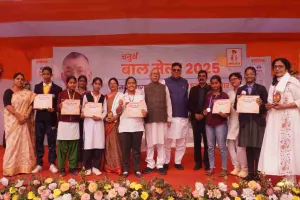 सोशल मीडिया बना परेशानी की जड़, बाल मेले में गूंजी बच्चों की आवाज